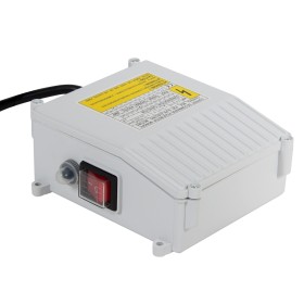 BELUMI PUMPY 3SKm/4SKm spínací skříň 0,75kW 6A 30uF